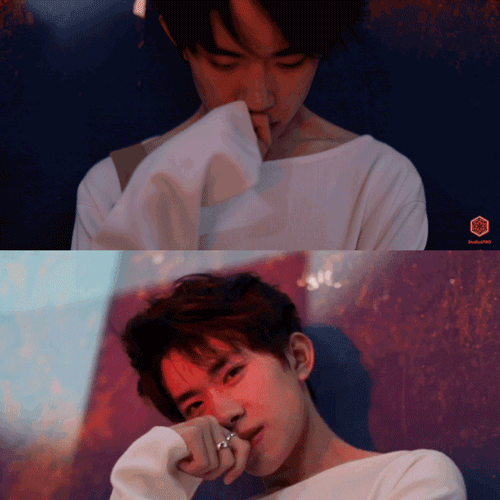 易烊千玺反差萌gif合集,上一秒是霸道总裁下一秒是地主家傻儿子