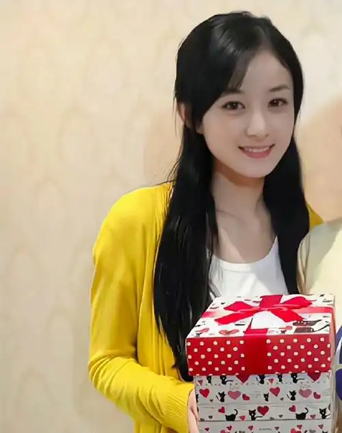 赵丽颖早期才是甜妹天花板吧!单纯不做作,这谁看了能不爱呢?