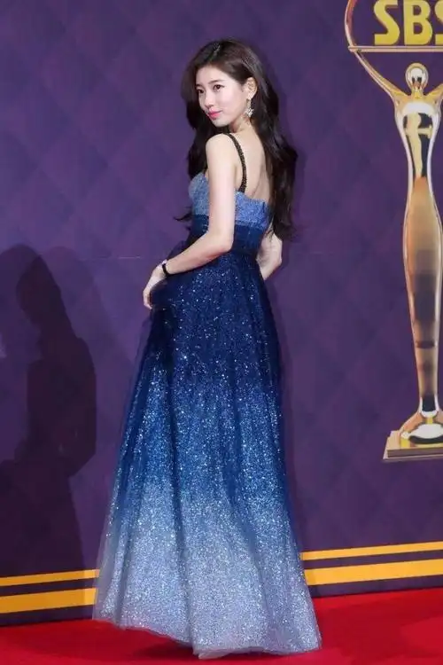 angelababy穿上好惊艳,赵丽颖更仙气十足_腾讯新闻