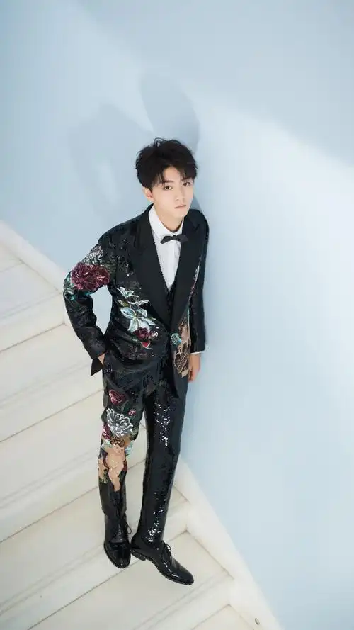 tfboys王俊凯高清手机壁纸图片