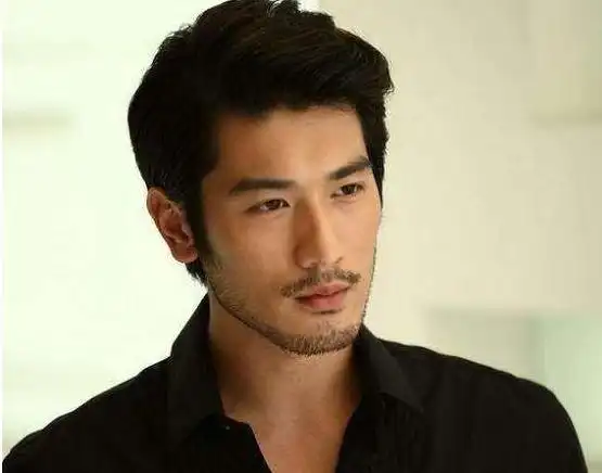 男生胡子怎么留?试试这三种样式,增添男子气概