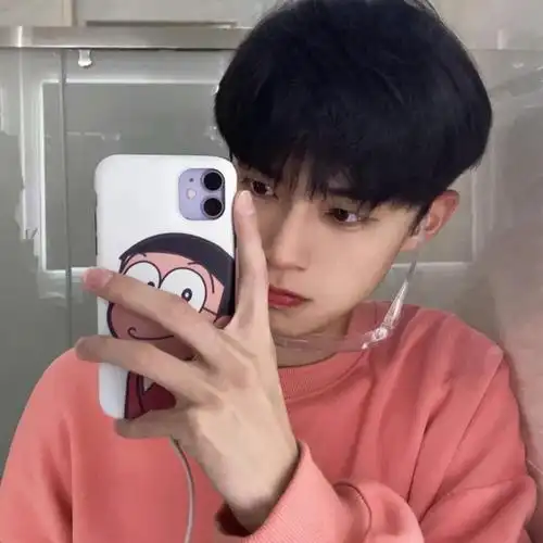 2021最火最潮的微信男生超级帅气头像两张一组