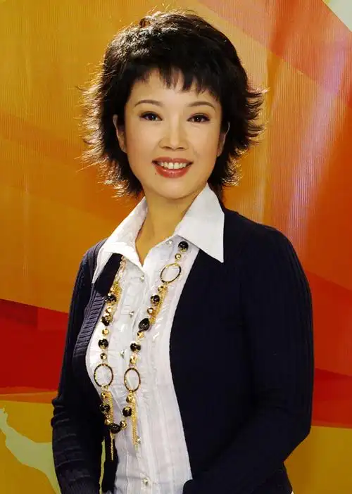 黄薇_中央电视台主持人_央视网(cctv.com)