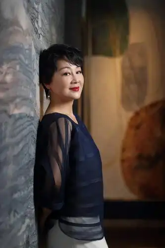 王姬我是一个演员不会作也不太会作秀丨人物