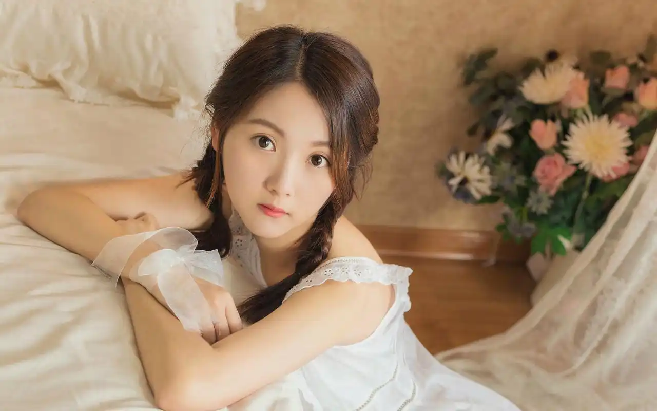 睡衣美女私房高清唯美写真图片壁纸