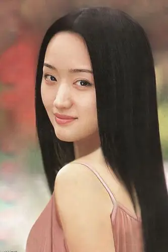 一组杨钰莹青春期旧照,她是那个时代的青春美少女完美标杆
