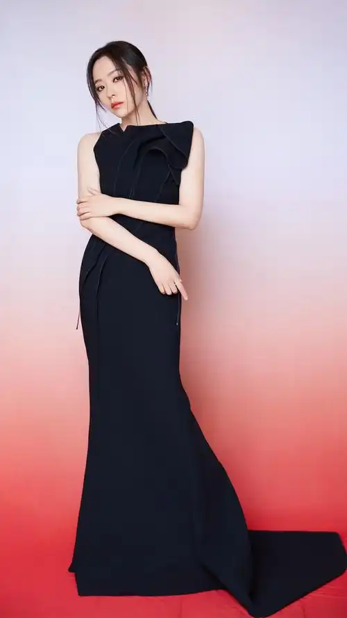 张靓颖酷飒写真手机壁纸