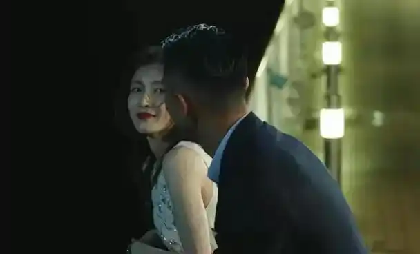 曝光江疏影神秘魅力引爆5男神富豪绯闻揭秘