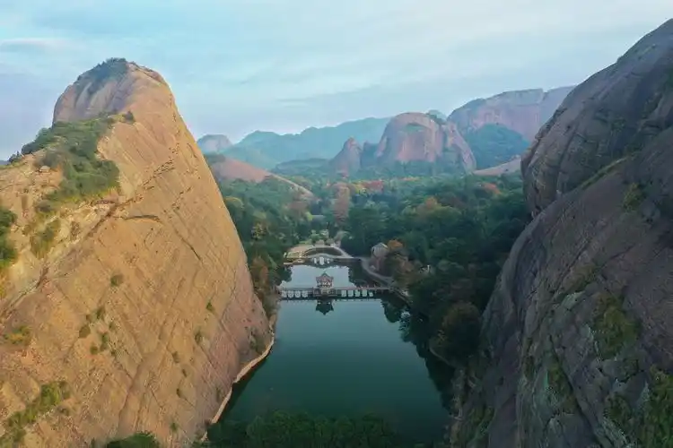 江西龟峰风景区