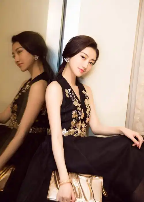 甄子丹,成龙变得规矩,连王思聪都不敢开撕_景甜_时候_背景