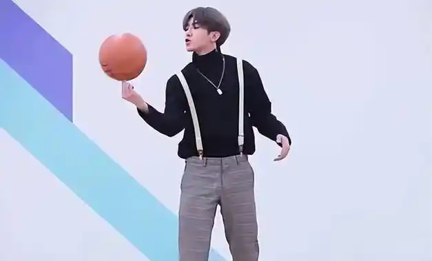 蔡徐坤又上热搜了看清内容小黑子破防这届ikun也太猛了