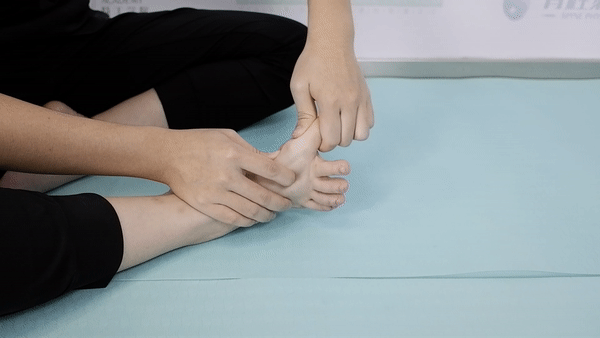 出现拇外翻不重视这4个危害迟早要出现