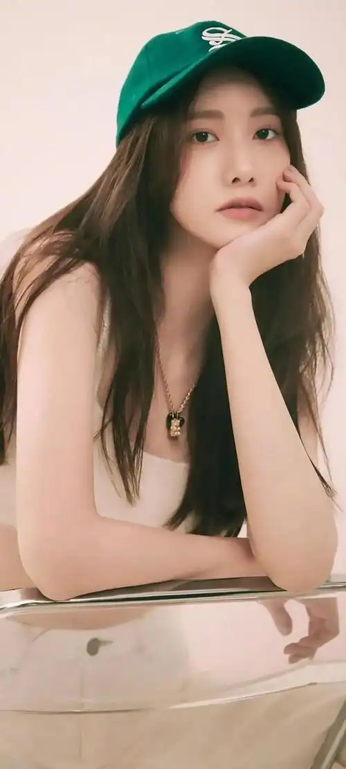 林允儿全面屏手机壁纸