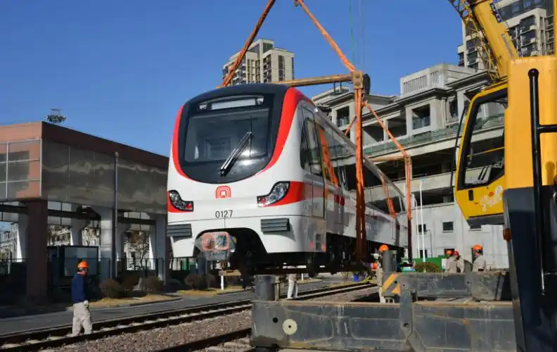 喜提新车合肥地铁1号线首列增购列车运抵珠江路车辆段