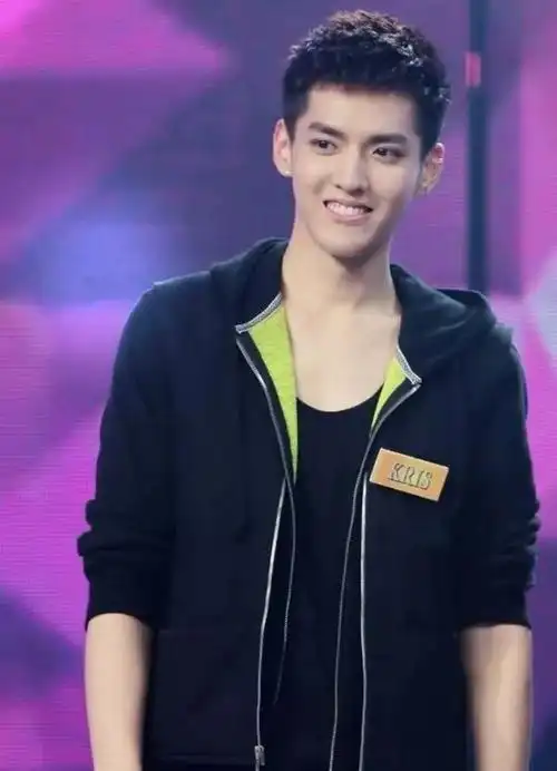 看完吴亦凡朴灿烈的100款发型我终于离帅又近了一点