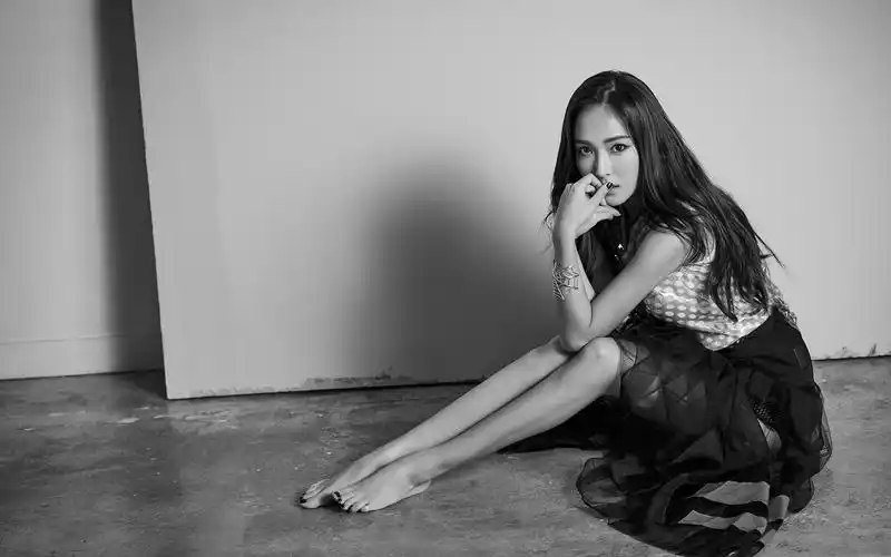 杰西卡,郑秀妍,jessica,日韩明星,写真,杂志画报,性感,校花,森林系