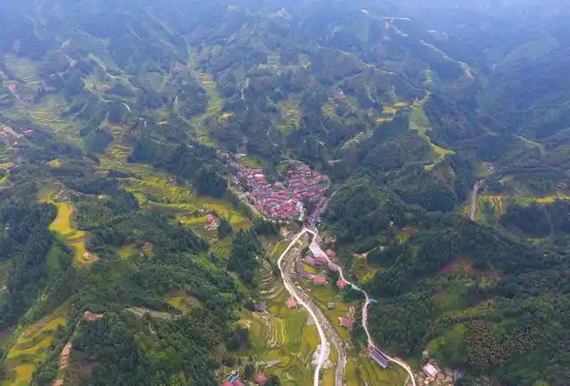 苗山脱贫影像志——乌英苗寨的2019年