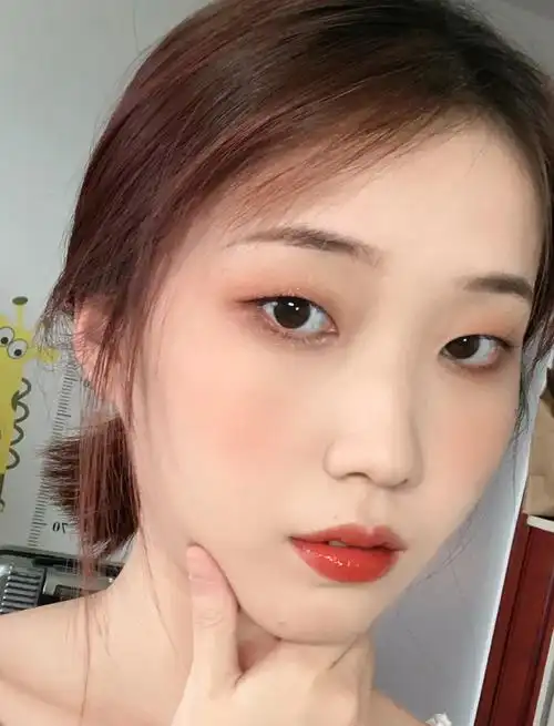 单眼皮女生太美!只要有这几点,气质出众辨识度还高,别人都羡慕