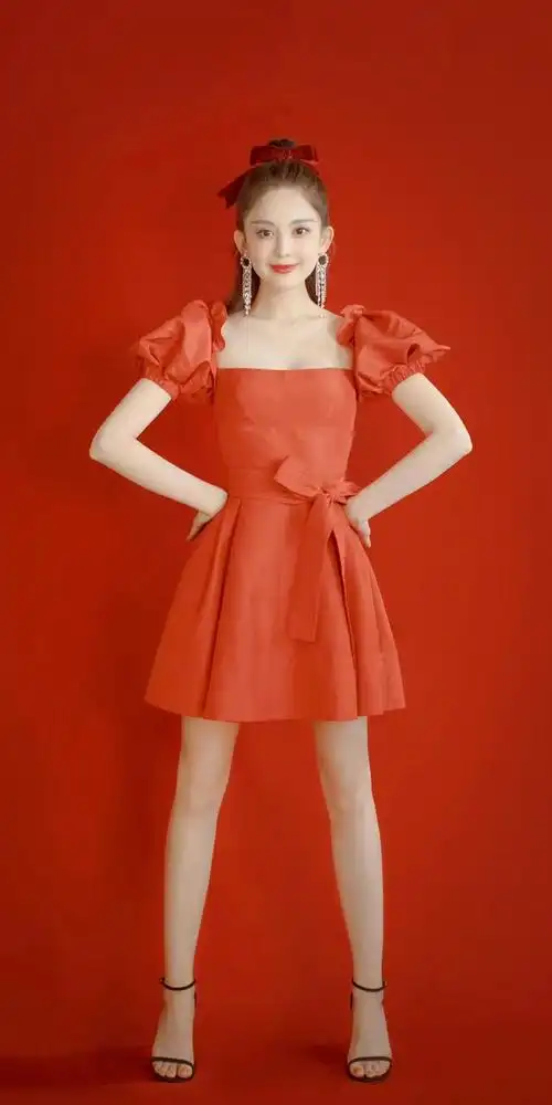 谈及美女系列的壁纸,古力娜扎无疑是一颗璀璨的明珠.