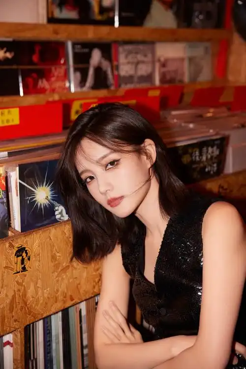 今日李姐发型:李志辉#今日发型##李一桐##李一桐性感野猫妆