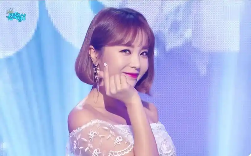 爱 不爱(合集)---洪真英