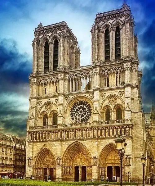 巴黎圣母院的修复工作牵动着全世界人民的心,特别是在巴黎奥运会开幕