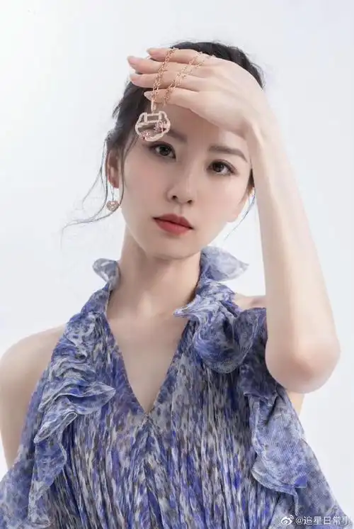 女明星中秋营业图##女明星中秋营业照