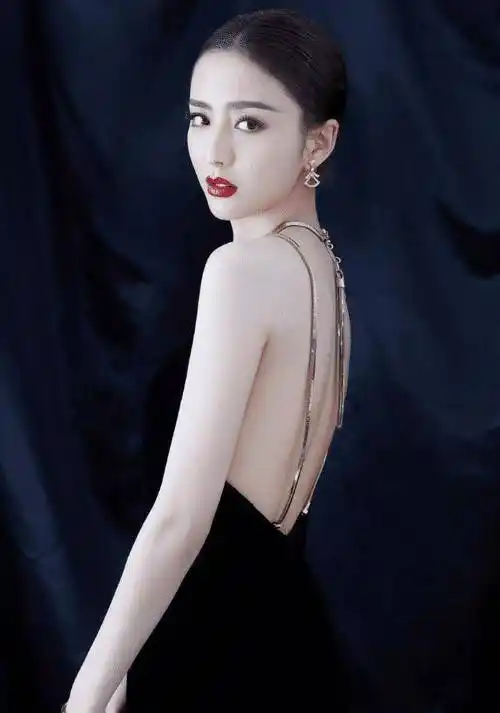 原创佟丽娅不愧是内地第一美人时尚露面惹人动心这颜值太绝了