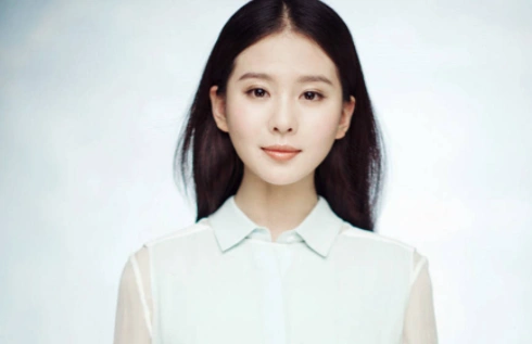 赵薇证件照打79分,刘诗诗证件照打99分,最后一位你会打几分?