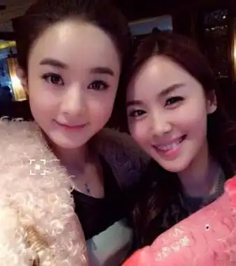 赵丽颖到底有多大牌?看看伴娘的名单,网友:娱乐圈中的半壁江山