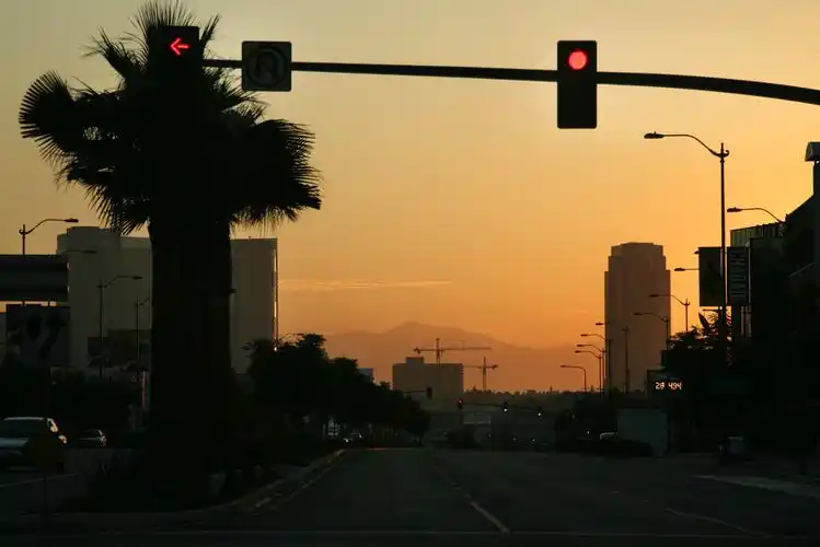 黄昏街头,洛杉矶.摄影:大头帮主.