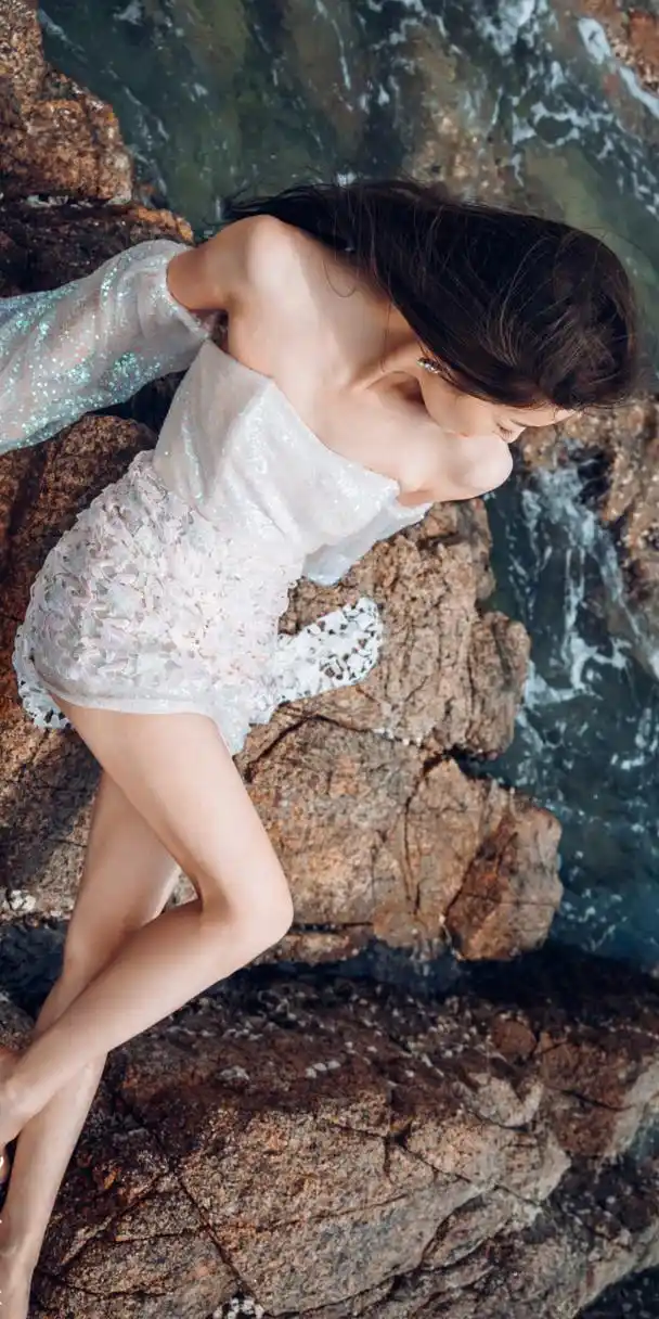 安又琪沙滩美拍壁纸写真组图