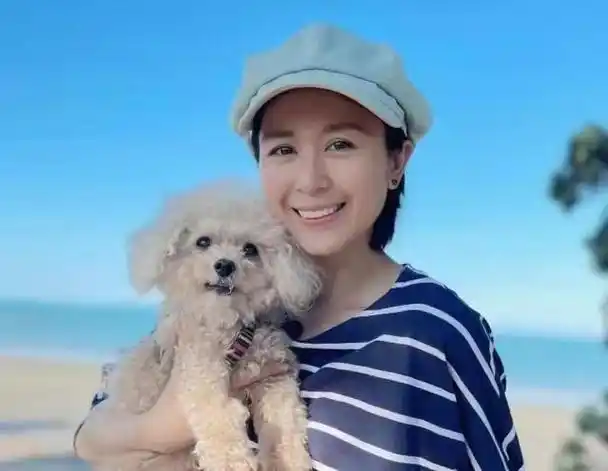 回顾八零后女星婚姻状况:唐宁离婚后移居国外,海陆