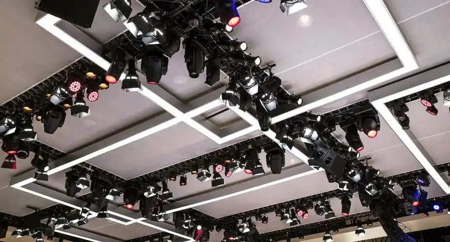 舞台松山湖灯光音响搭建