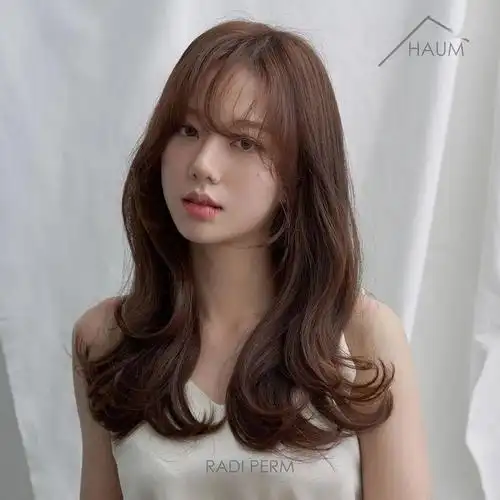 渣女网红大波浪卷