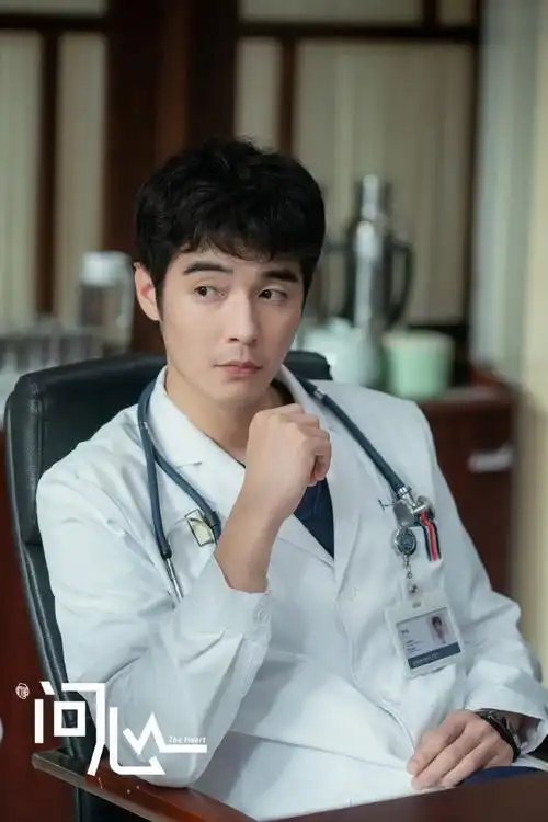 #金世佳为角色给真医生做助理#