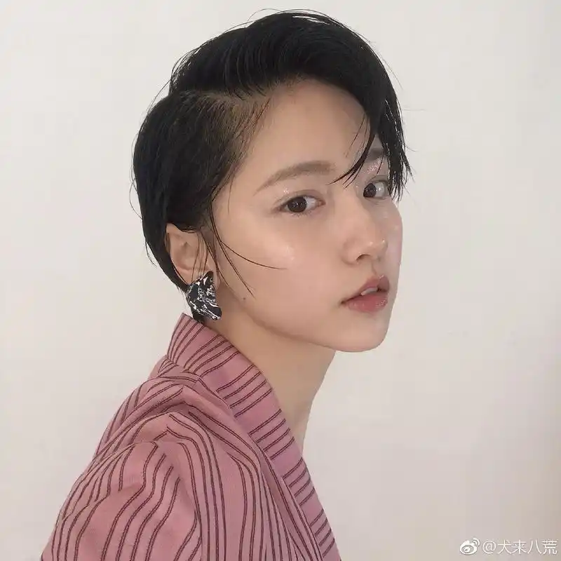 《爱情公寓5》诸葛大力的扮演者成果生活照,网友"张伟,拔刀吧"