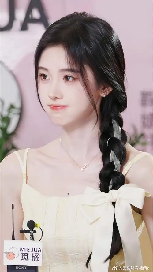 可爱宝宝    @鞠婧祎