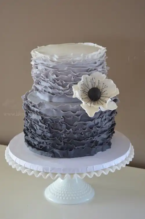 让蛋糕不仅仅成为食品,饰品甚至成为了艺术品