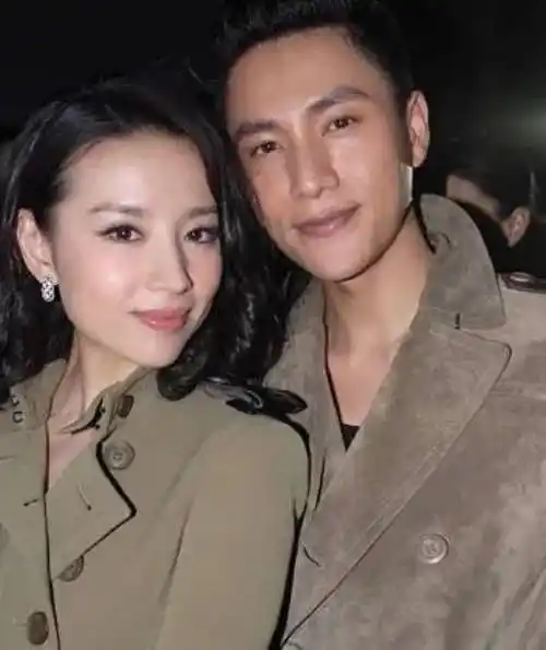 陈坤苦等她14年,她与前夫分手后,后来他终于"如愿以偿"_董洁_合作