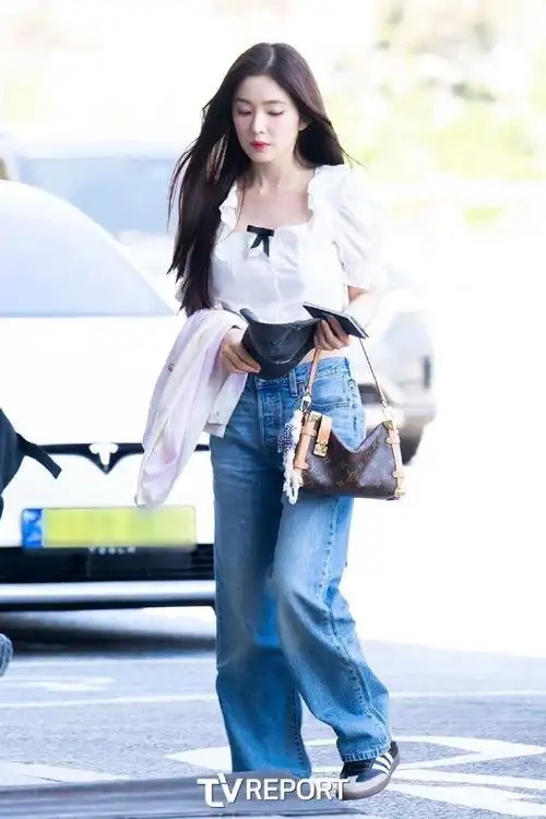 裴珠泫个人展会