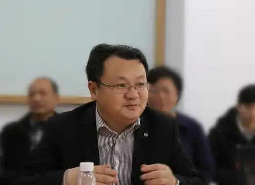 枞阳县委常委,常务副县长,宣传部长杨贤招出席新闻发布会并致辞