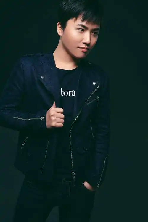 0c2aenc2">张新(nemo),1987年4月2日出生于重庆市,中国内地流行乐歌手