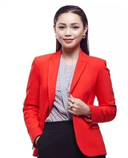 阿元: 广西电视台节目主持人 淑莉: 双语主持人