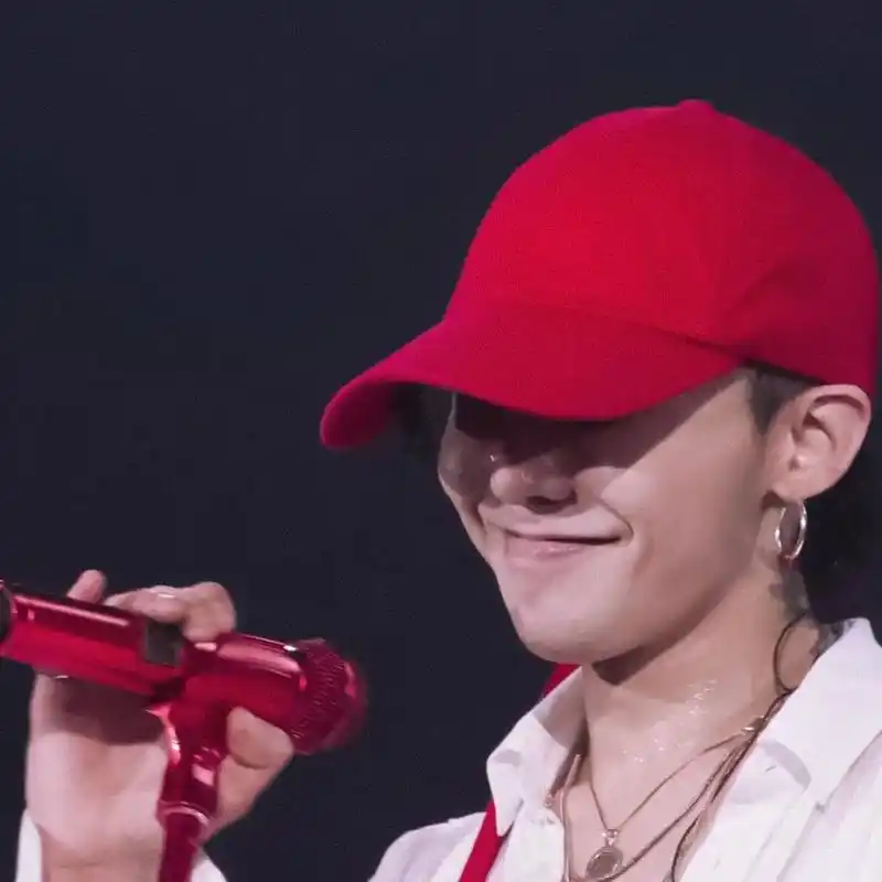 权志龙超高清手机壁纸,背景图,头像系列(12798)#权志龙 - 抖音