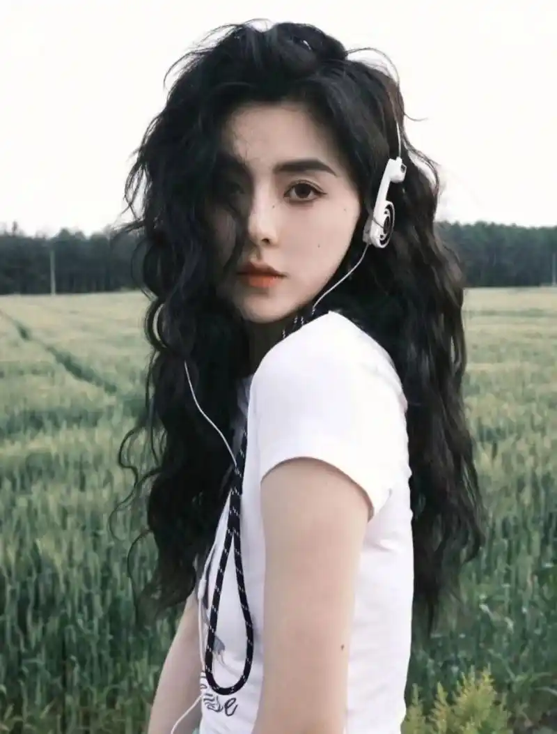 烫完港式羊毛卷」才明白什么叫作时髦精/川烫完港式羊 毛卷「才明白