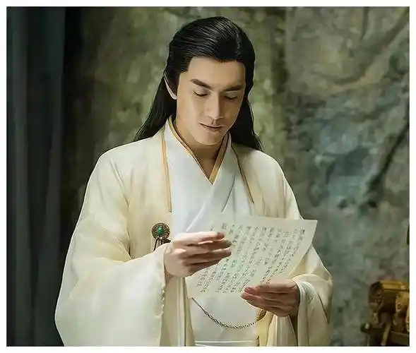 不仅如此,林更新曾透露他即将参演的新剧与凤行将于春节后开播.