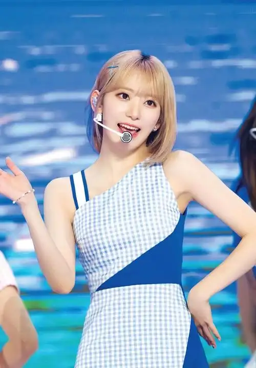 韩国女团形象气质十足的7位金发女爱豆