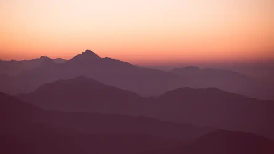 2020-06-16上传元气壁纸平台,日落 天空壁纸【2】壁纸是一款电脑壁纸