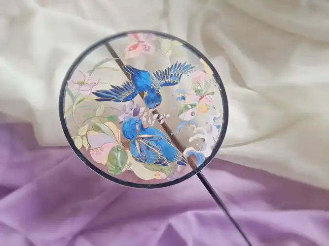 翠鸟螺钿立体描金手绘团扇